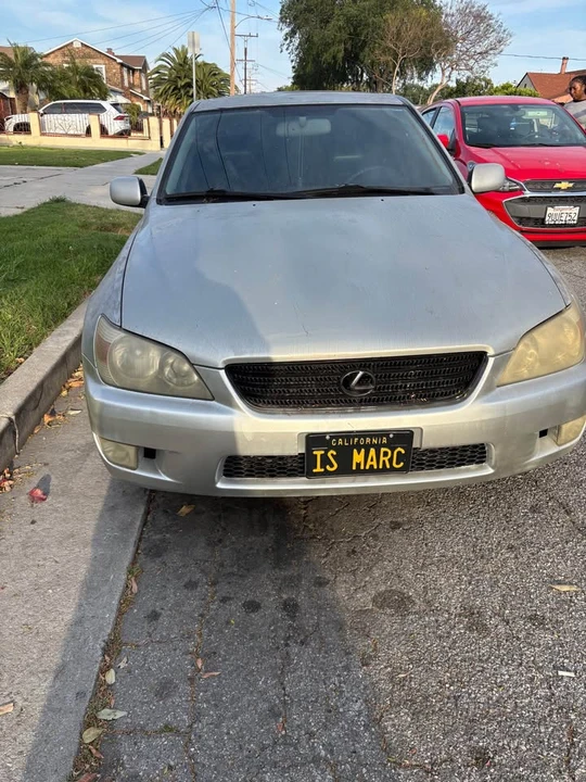 2002 Lexus IS 1st Gen - Image 2 of 15