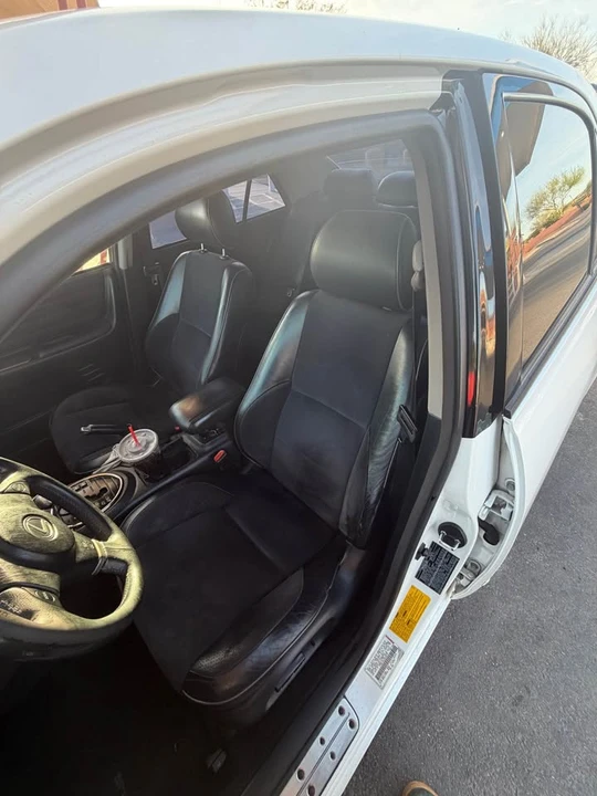 2002 Lexus IS 1st Gen - Image 6 of 11