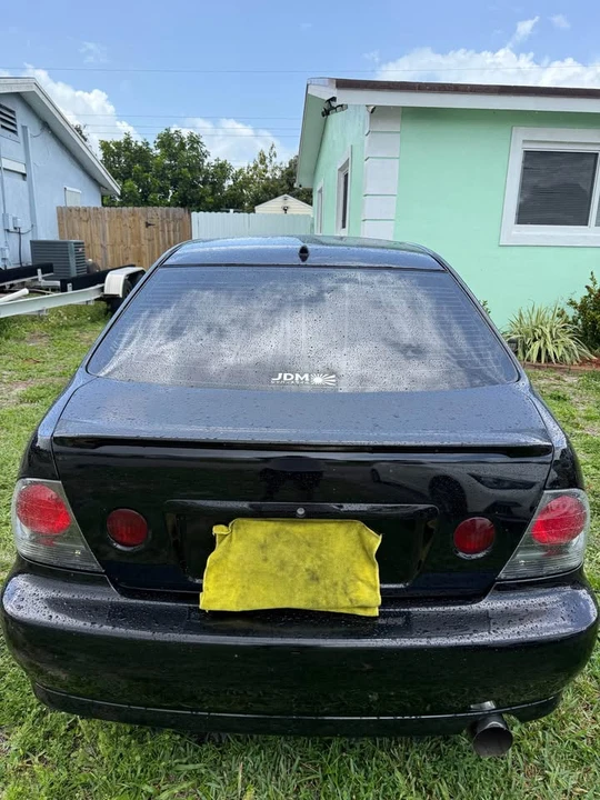 2002 Lexus IS 1st Gen - Image 18 of 20