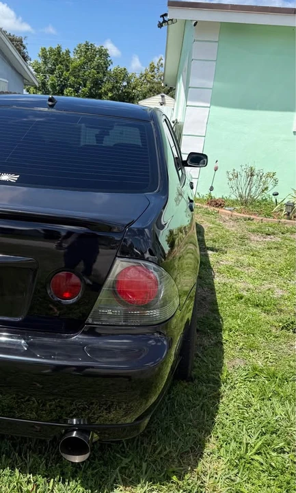 2002 Lexus IS 1st Gen - Image 5 of 20