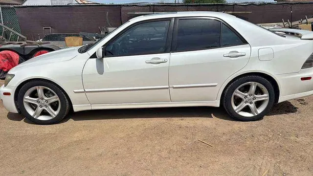 2002 Lexus IS 300 Sedan