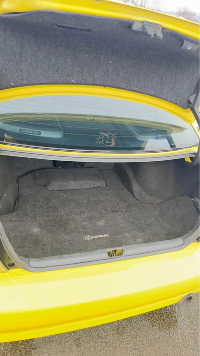 2002 Lexus IS 1st Gen - Image 11 of 12