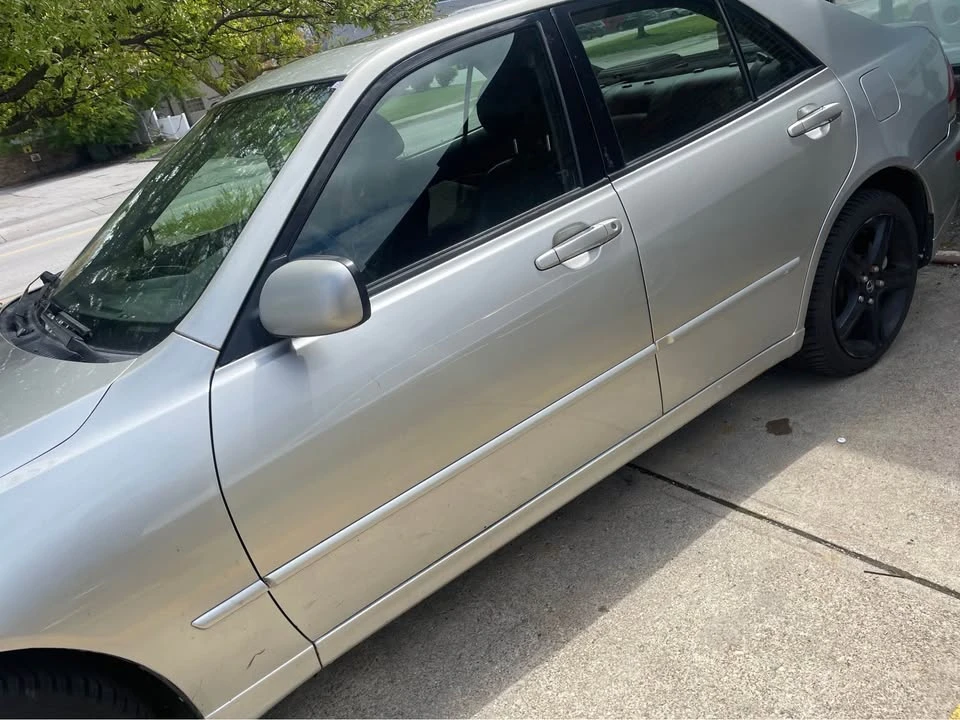 2002 Lexus IS 1st Gen - Image 4 of 9