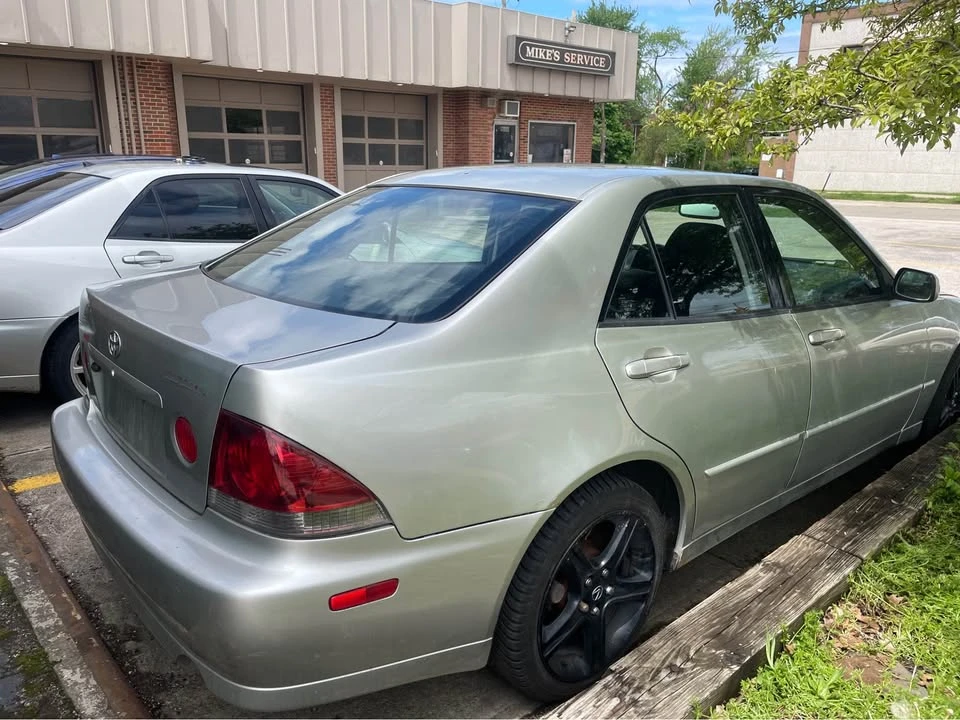 2002 Lexus IS 1st Gen - Image 3 of 9