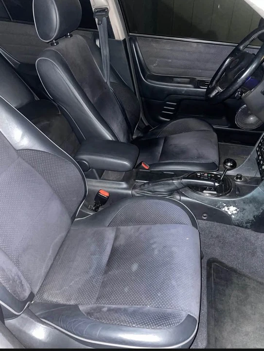 2002 Lexus IS 1st Gen - Image 4 of 16