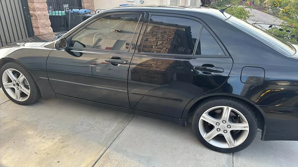 2002 Lexus IS 1st Gen - Image 13 of 16