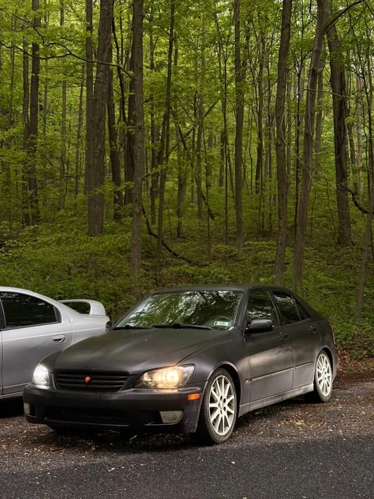 2002 Lexus IS 1st Gen - Image 5 of 5