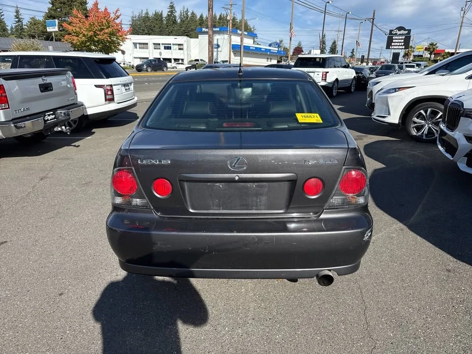 2002 Lexus IS 1st Gen - Image 5 of 12