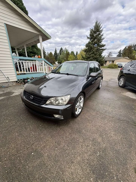 2002 Lexus IS 1st Gen - Image 3 of 11