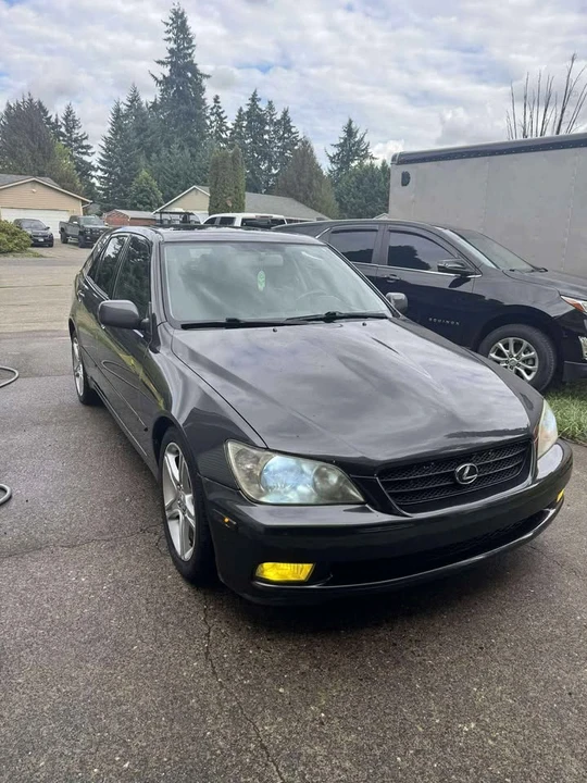 2002 Lexus IS 1st Gen - Image 2 of 11