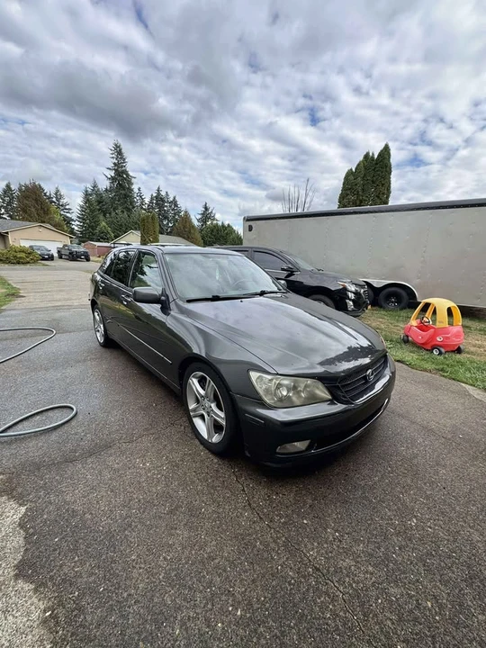 2002 Lexus IS 1st Gen - Image 8 of 11