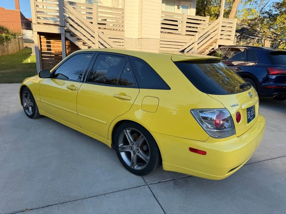 2002 Lexus IS 1st Gen - Image 7 of 17