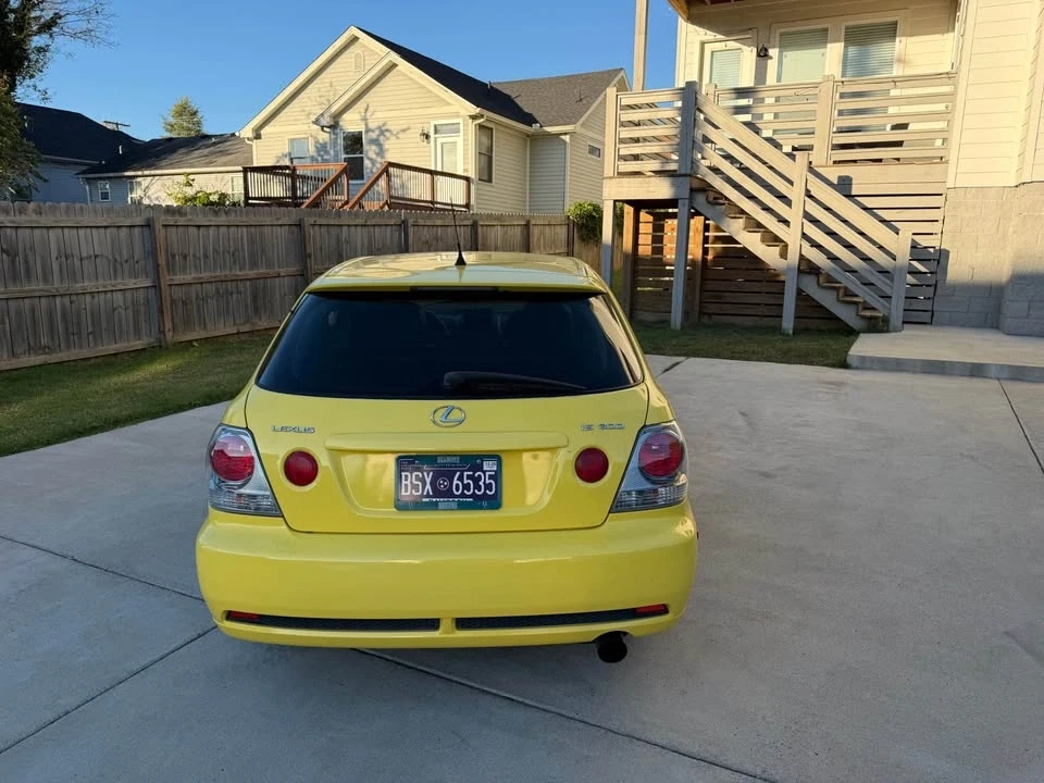 2002 Lexus IS 1st Gen - Image 4 of 17