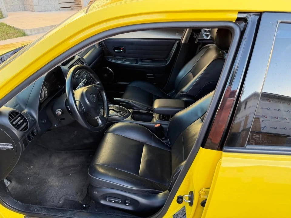 2002 Lexus IS 1st Gen - Image 11 of 17