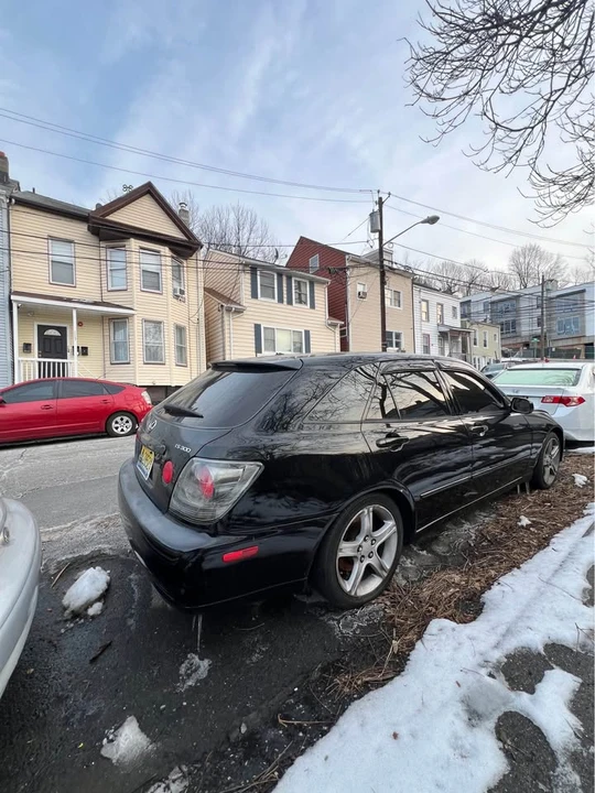 2002 Lexus IS 1st Gen - Image 4 of 10
