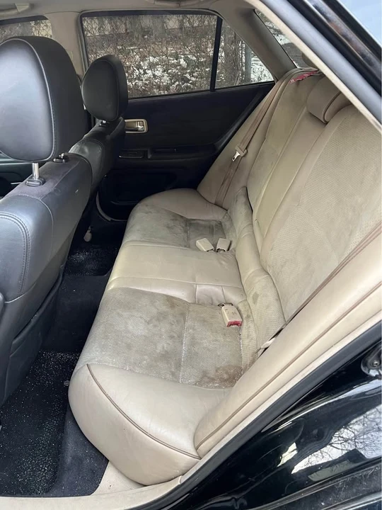 2002 Lexus IS 1st Gen - Image 10 of 10