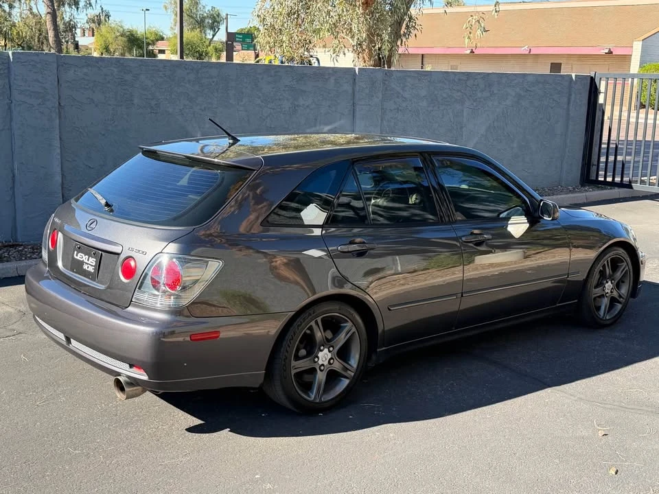 2002 Lexus IS 1st Gen - Image 18 of 20