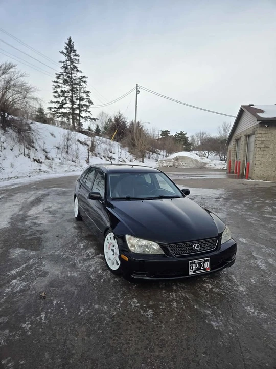 2002 Lexus IS 1st Gen - Image 2 of 4