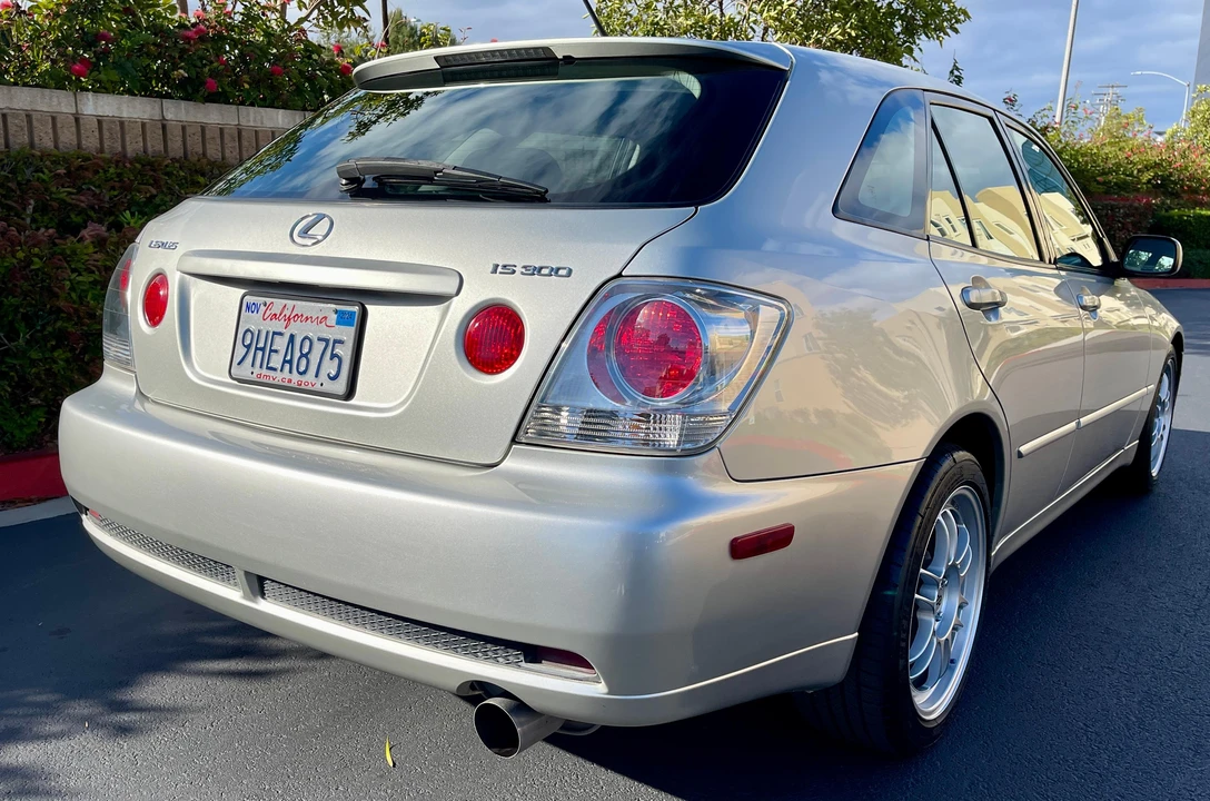 2002 Lexus IS 1st Gen - Image 20 of 31