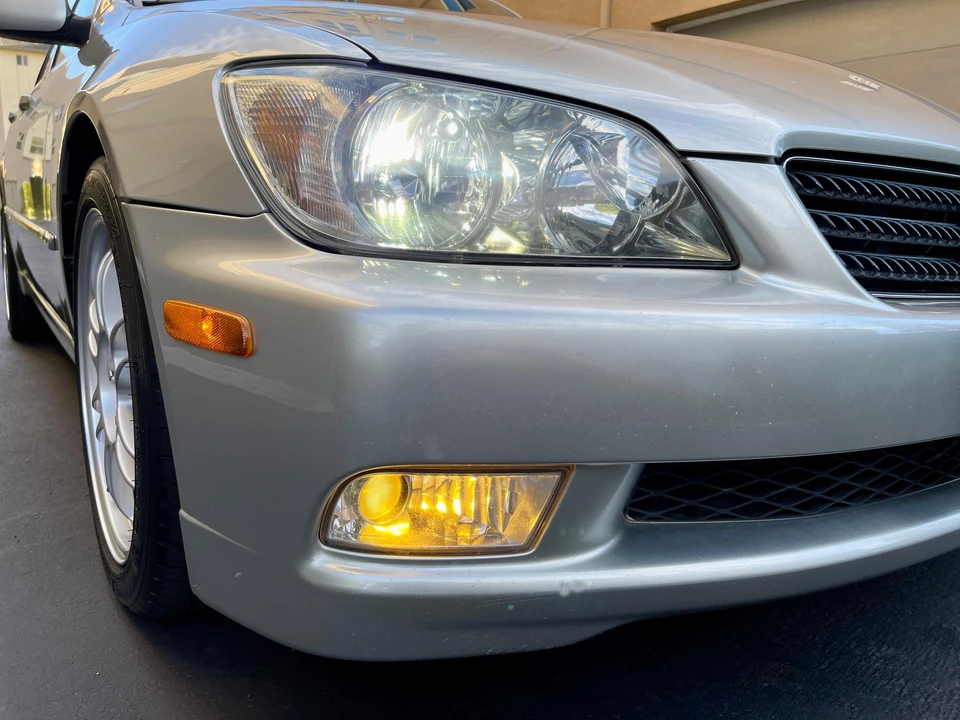 2002 Lexus IS 1st Gen - Image 29 of 31