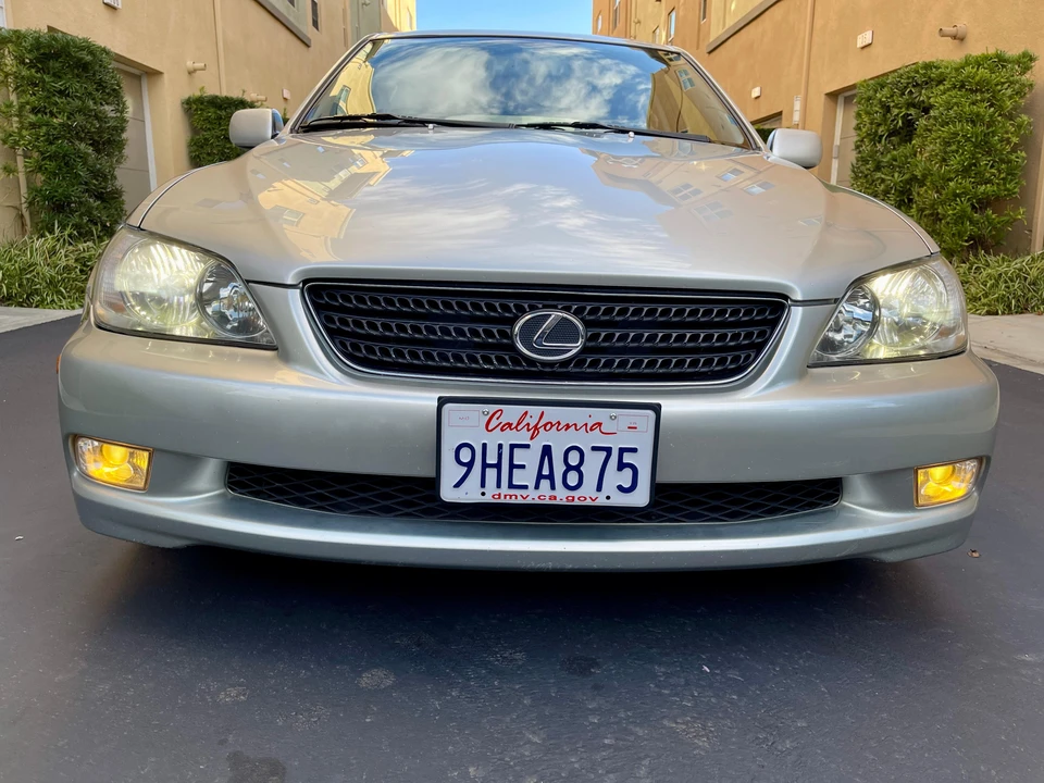2002 Lexus IS 1st Gen - Image 6 of 31