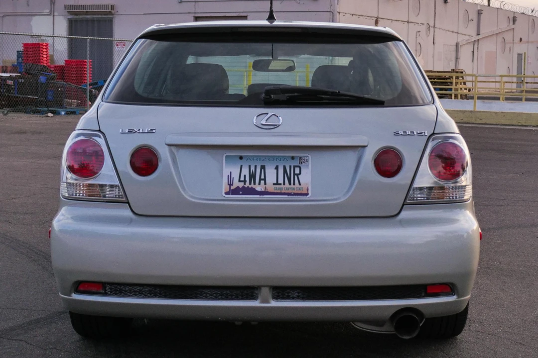 2002 Lexus IS 1st Gen - Image 5 of 31