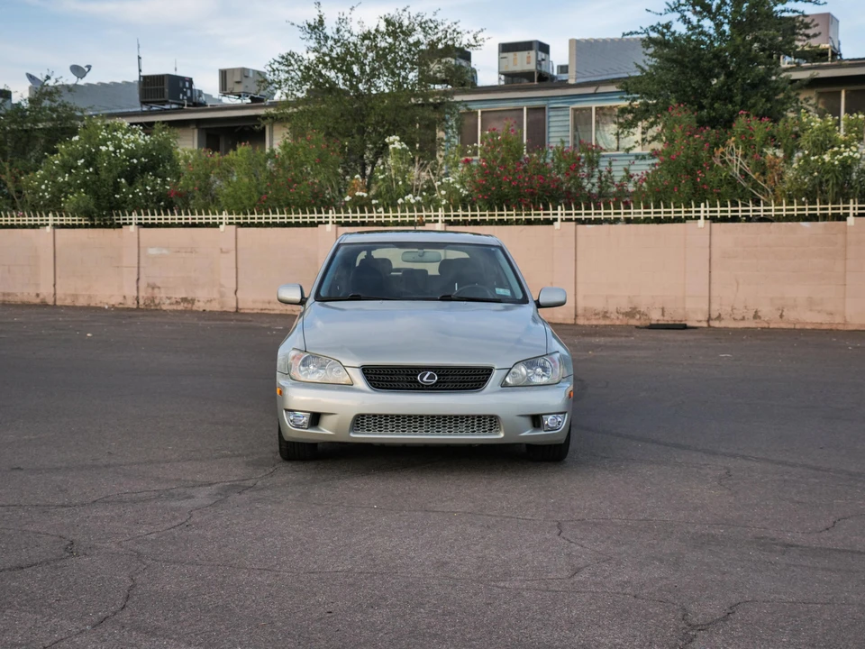 2002 Lexus IS 1st Gen - Image 6 of 31