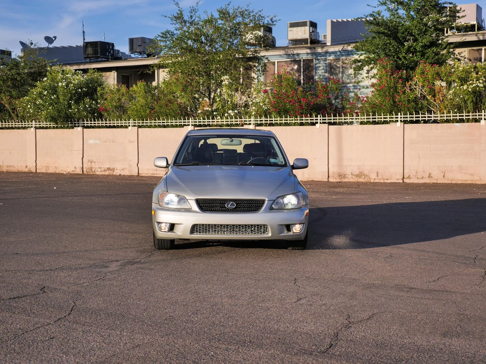 2002 Lexus IS 1st Gen - Image 7 of 31
