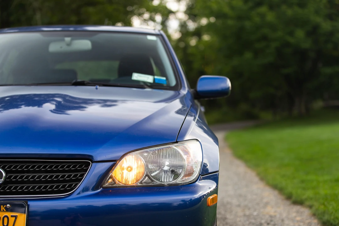 2002 Lexus IS 1st Gen - Image 16 of 31