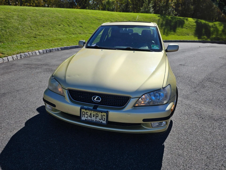 2002 Lexus IS 1st Gen - Image 7 of 31