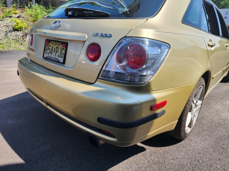 2002 Lexus IS 1st Gen - Image 28 of 31