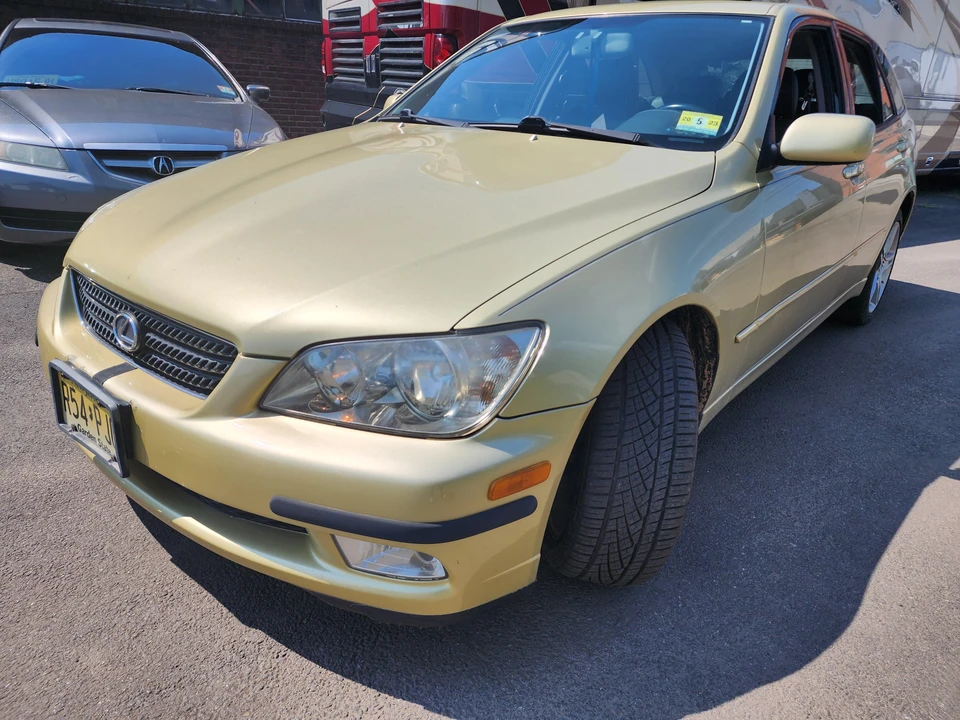 2002 Lexus IS 1st Gen - Image 8 of 31
