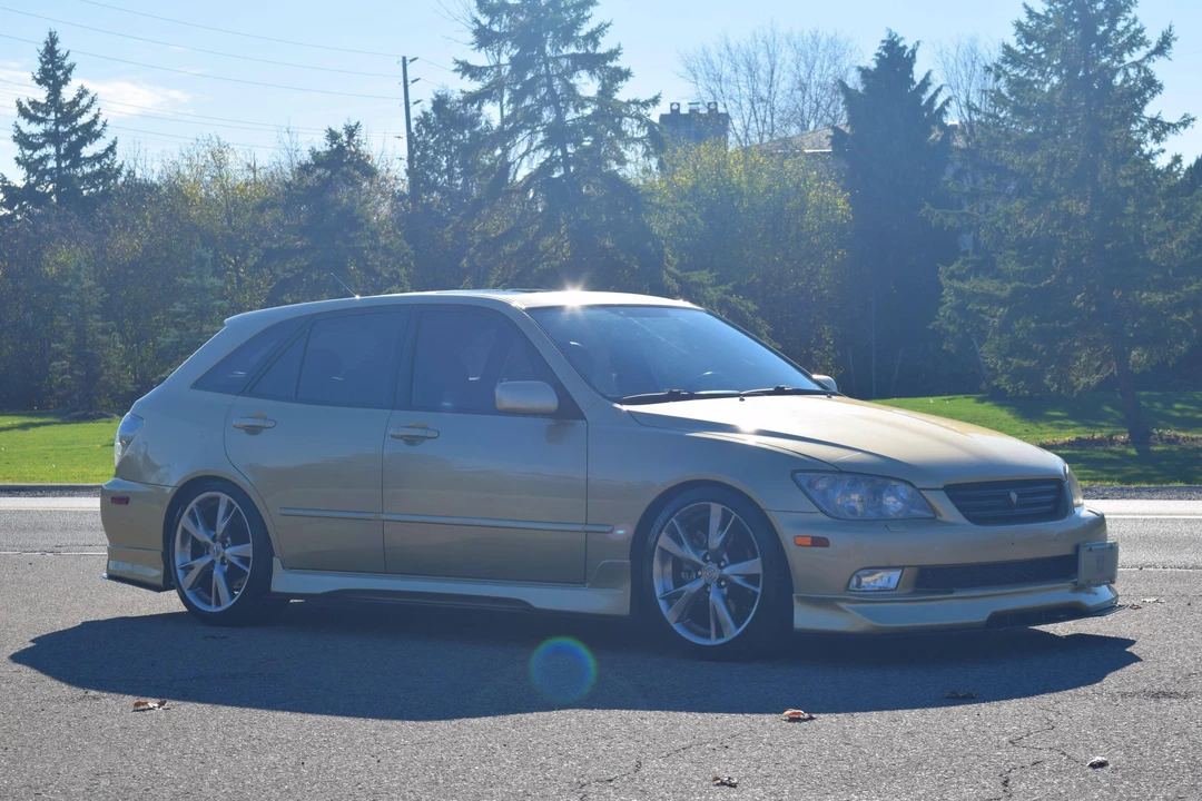 2002 Lexus IS 1st Gen - Image 2 of 9