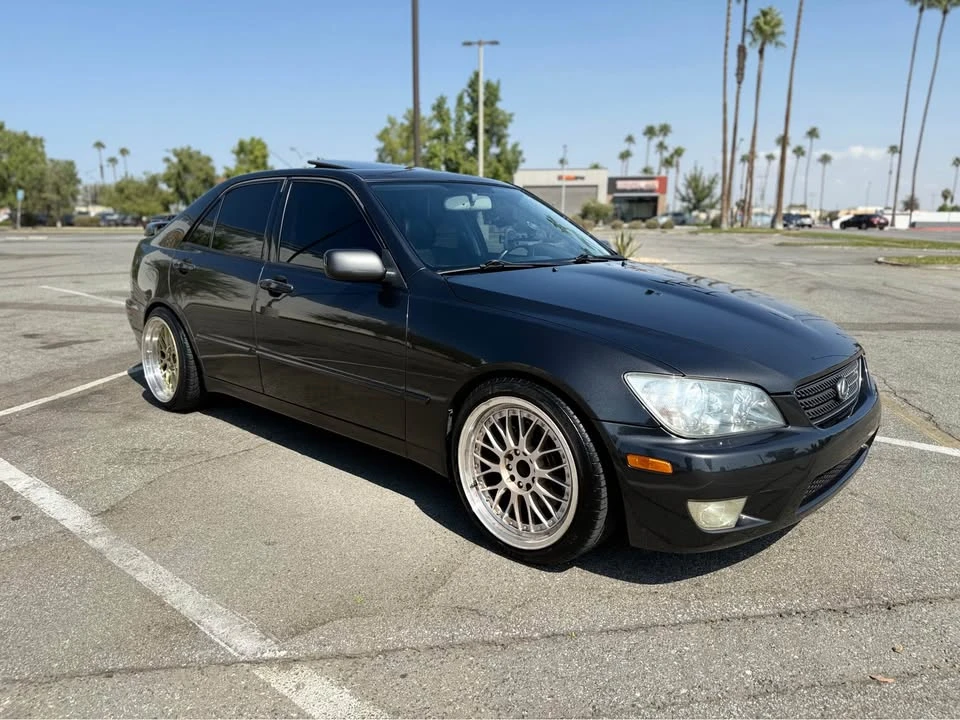 2002 Lexus IS 1st Gen - Image 7 of 14