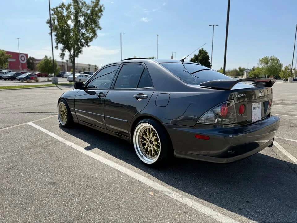 2002 Lexus IS 1st Gen - Image 3 of 14