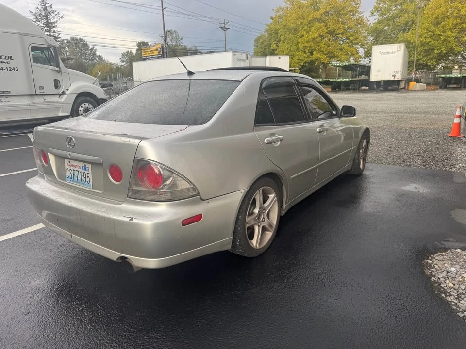 2002 Lexus IS 1st Gen - Image 4 of 6