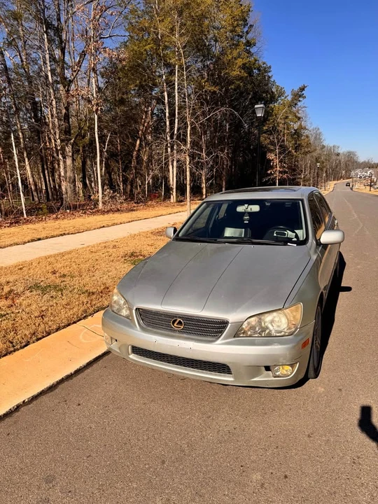 2002 Lexus IS 1st Gen - Image 3 of 12