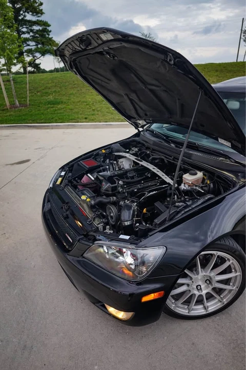 2002 Lexus IS 1st Gen - Image 10 of 18