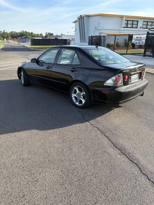 2002 Lexus IS 1st Gen - Image 3 of 9