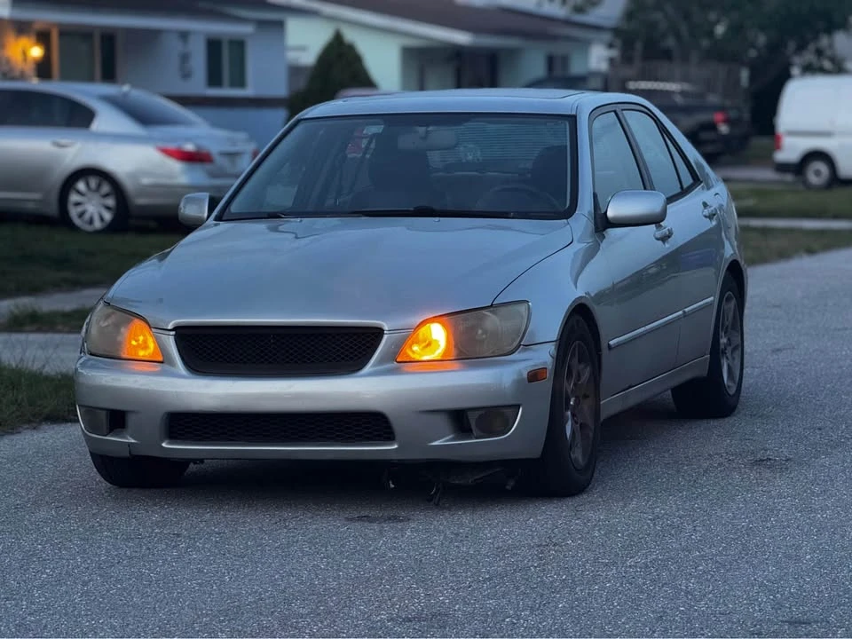 2002 Lexus IS 1st Gen - Image 3 of 13