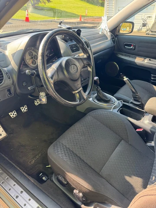2002 Lexus IS 1st Gen - Image 2 of 14