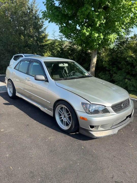 2002 Lexus IS 1st Gen - Image 4 of 14