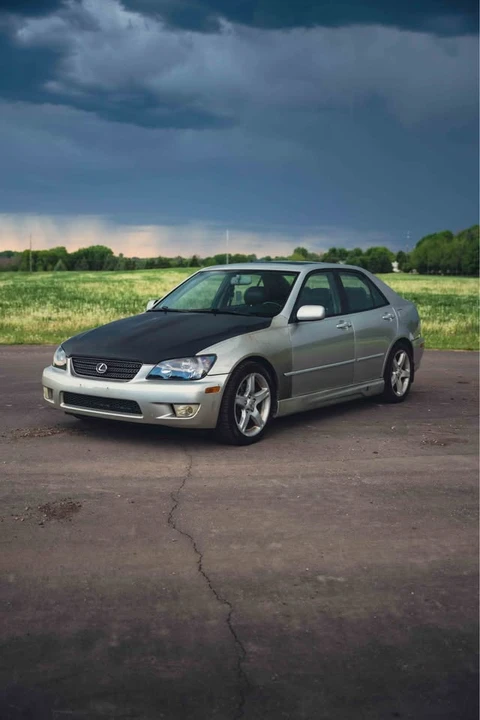 2002 Lexus IS 1st Gen - Image 4 of 13