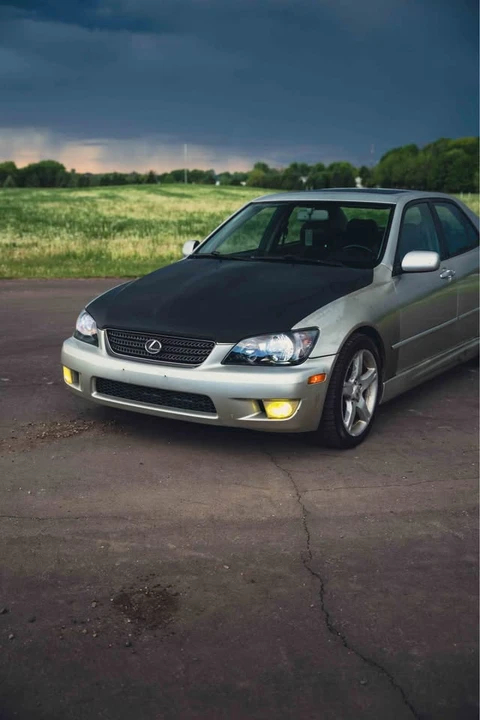 2002 Lexus IS 1st Gen - Image 9 of 13