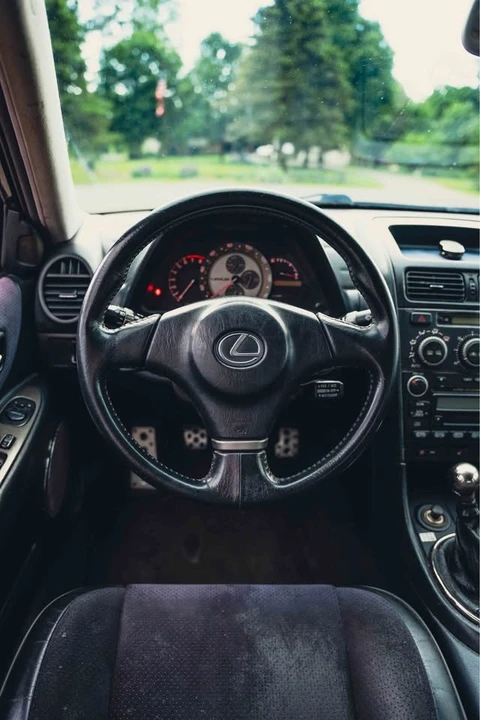 2002 Lexus IS 1st Gen - Image 6 of 13