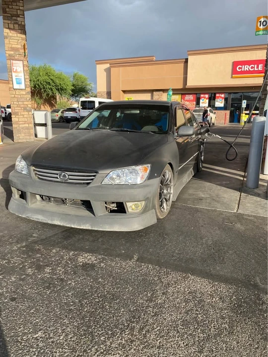2002 Lexus IS 1st Gen - Image 6 of 11