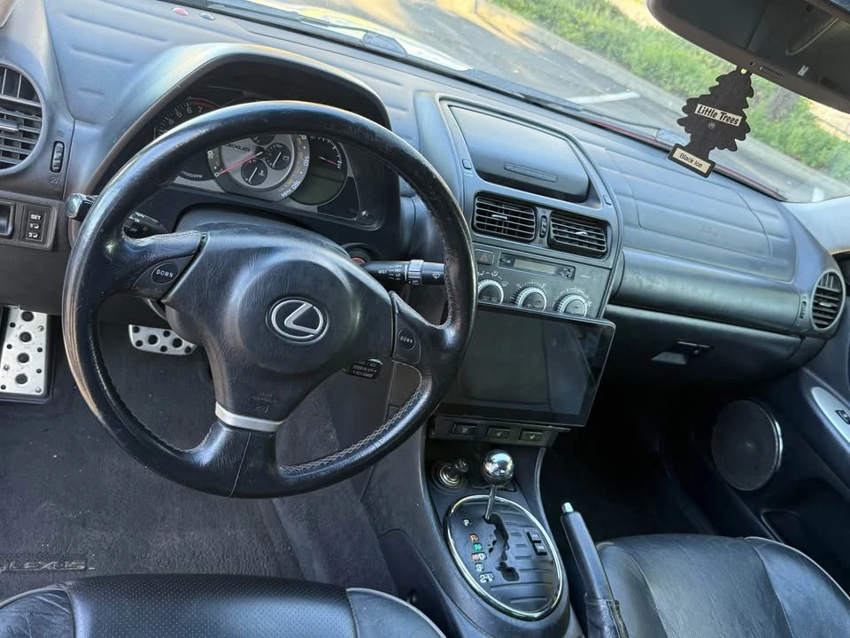 2002 Lexus IS 1st Gen - Image 6 of 8