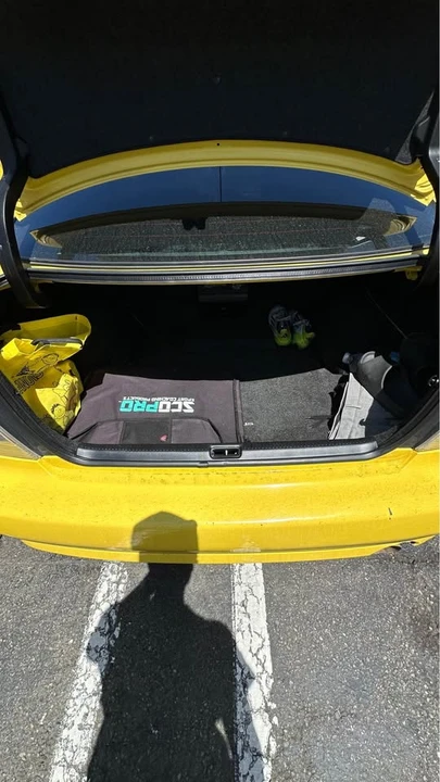 2002 Lexus IS 1st Gen - Image 12 of 15