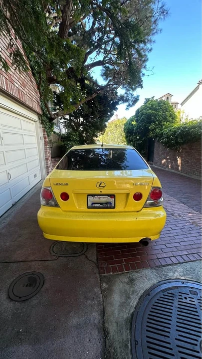2002 Lexus IS 1st Gen - Image 6 of 15