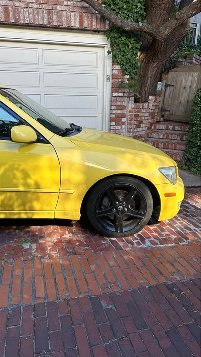 2002 Lexus IS 1st Gen - Image 4 of 15
